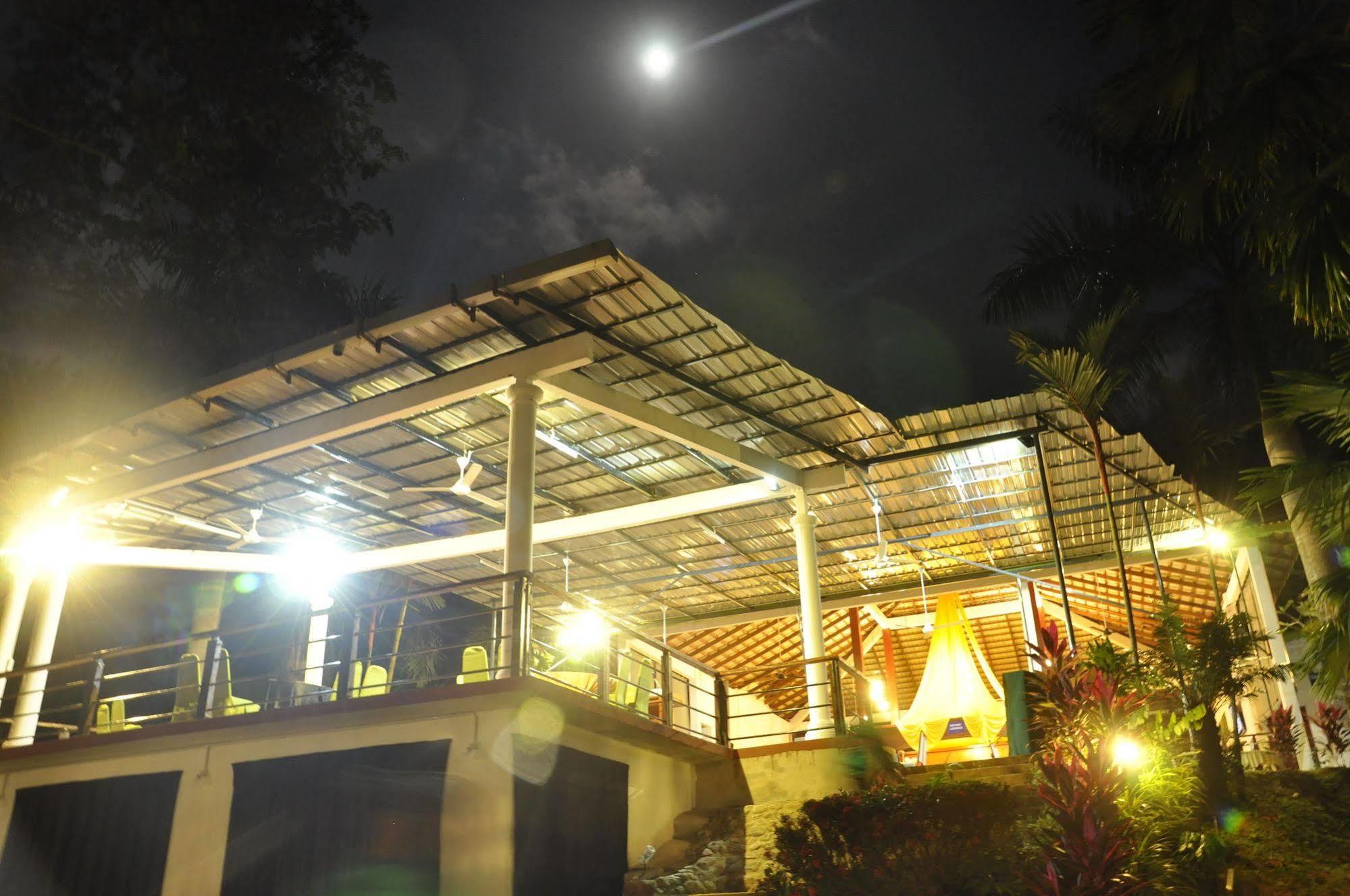 Han Rainforest Resort Kuala Tahan Ngoại thất bức ảnh